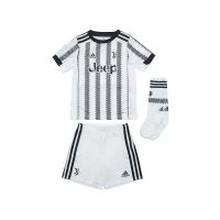 : Juventus - Adidas completo da calcio ragazzo